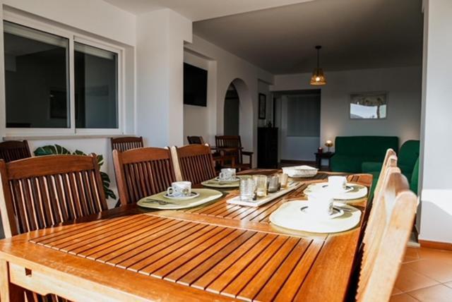 One Bedroom Apartment Marina View อัลบูเฟรา ภายนอก รูปภาพ